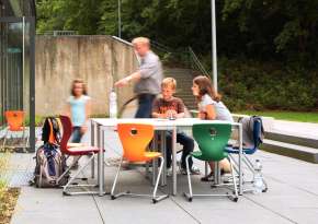 Cafeteria in the fresh air.