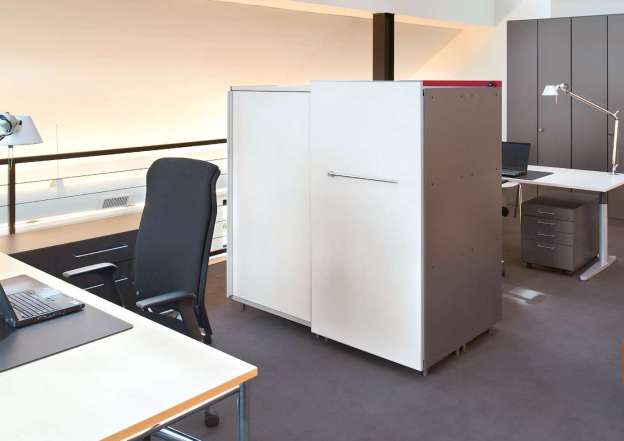 System with a distinctive line.