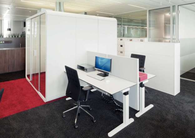 The attraction of the essential.